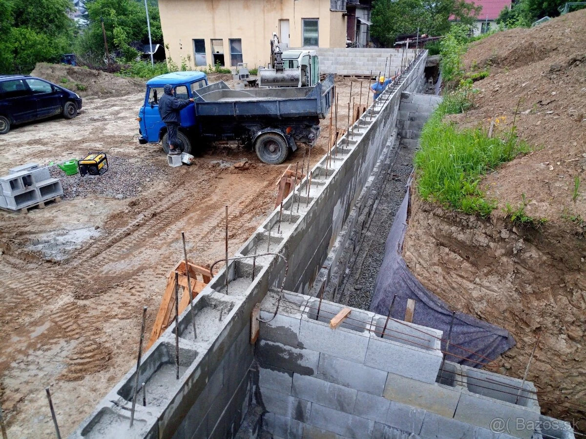 Zemné práce Senec – výkopové a stavebné práce bagrom a minibagrom, úpravy pozemkov, príprava základov a dovoz materiálu. Rumana – spoľahlivý partner pre zemné a výkopové práce v Senci a okolí.
