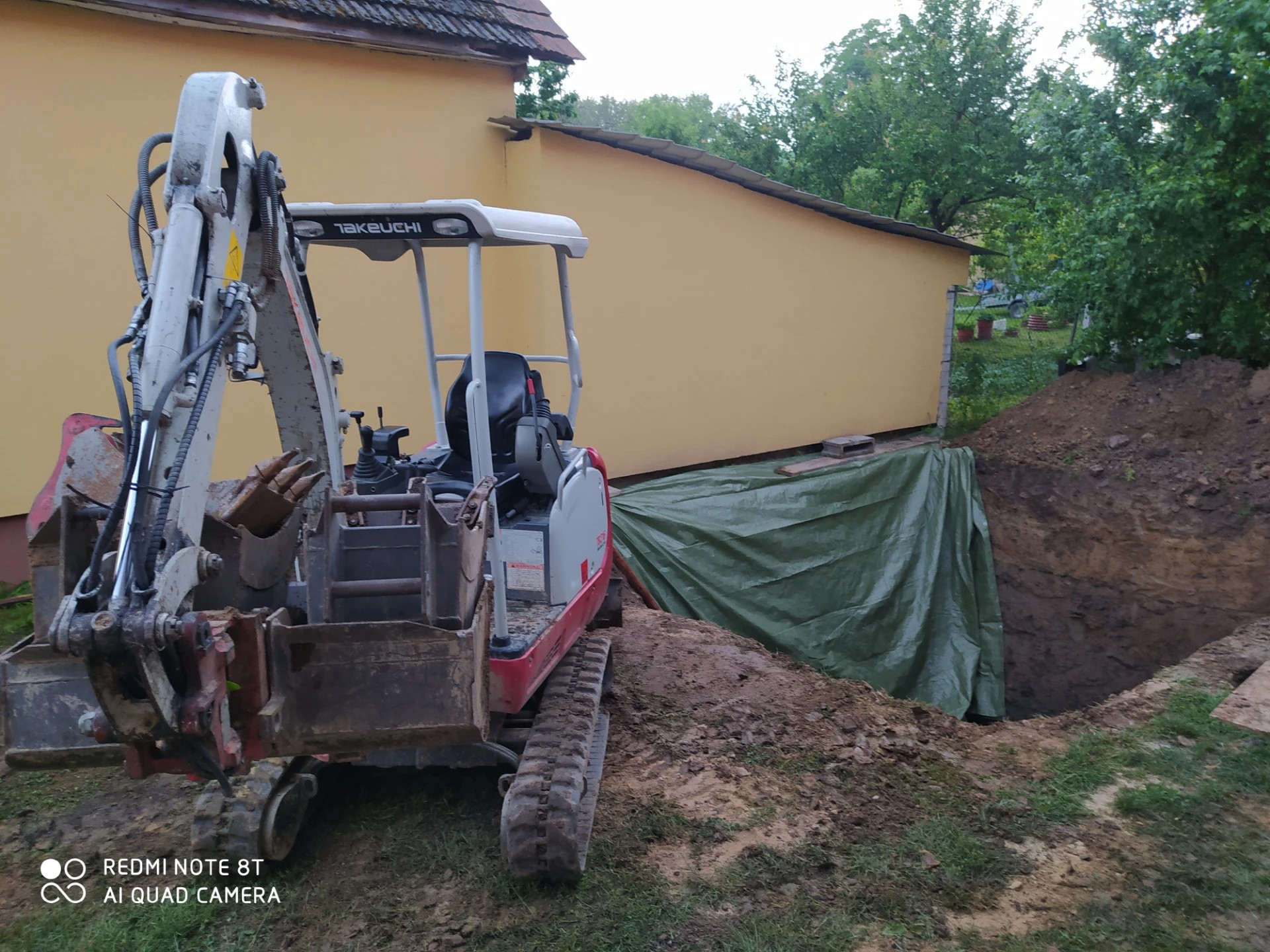 Zemní práce Prostějov – výkopové a stavební práce bagrem a minibagrem, úpravy terénu, příprava základů a dovoz materiálu. Rumana – spolehlivý partner pro zemní a výkopové práce v Prostějově a okolí.