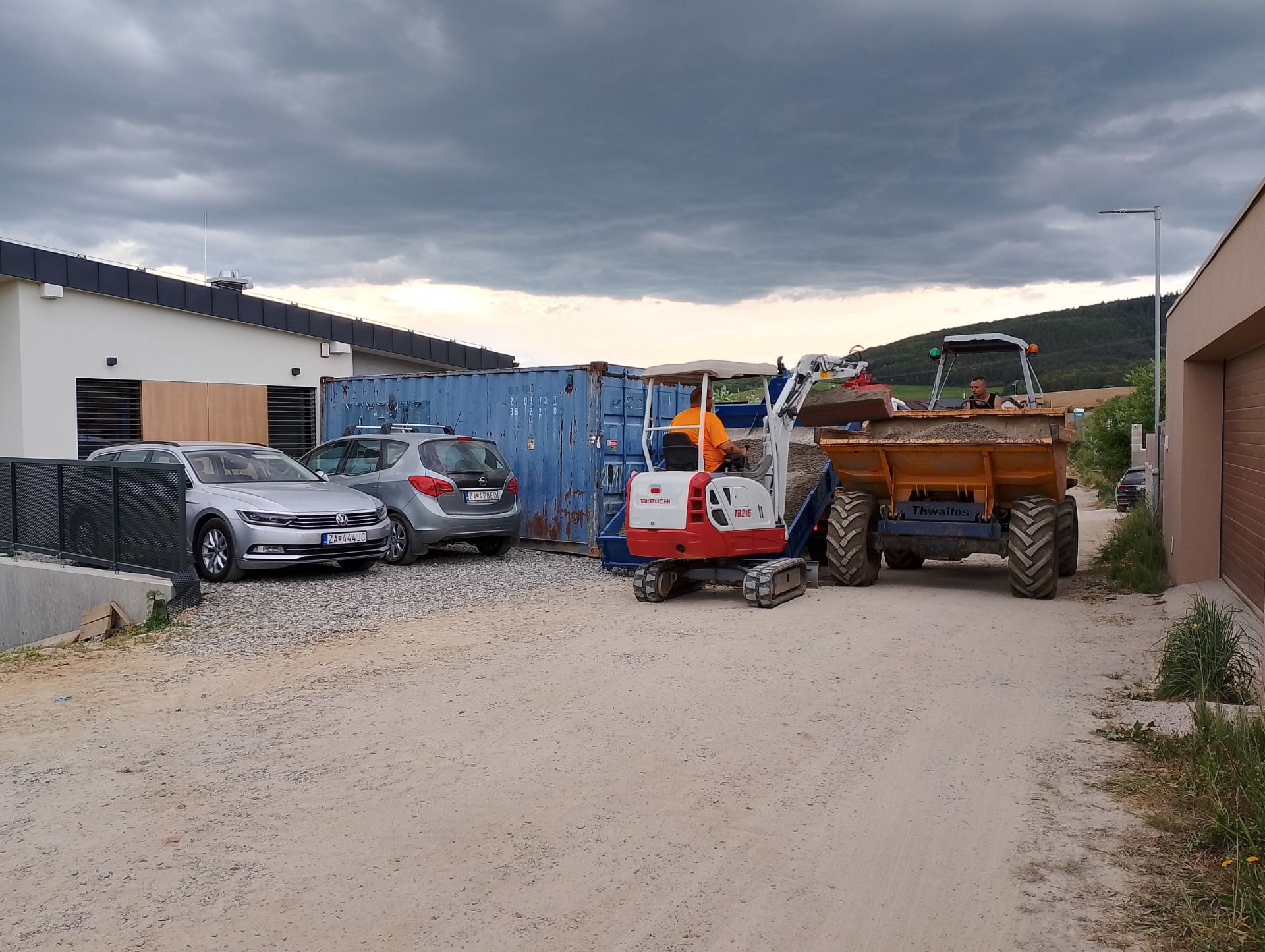 Profesionálne zemné práce Topoľčany – výkopy minibagrom, príprava základov, terénne úpravy a dovoz materiálu. Rumana – spoľahlivý partner pre stavby a výkopové práce v Topoľčanoch a okolí.